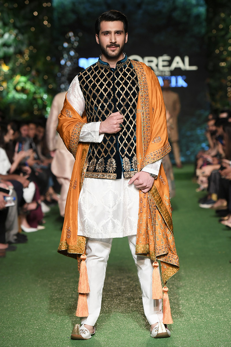 Picture of Jaanbaaz (A)