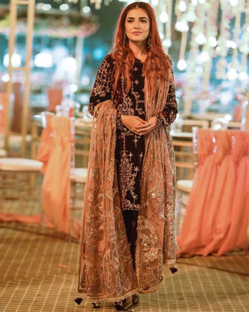 Picture of Momina Mustehsan