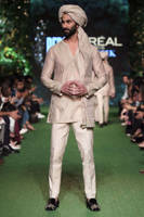 Picture of Rakht-E-Shahi (B)