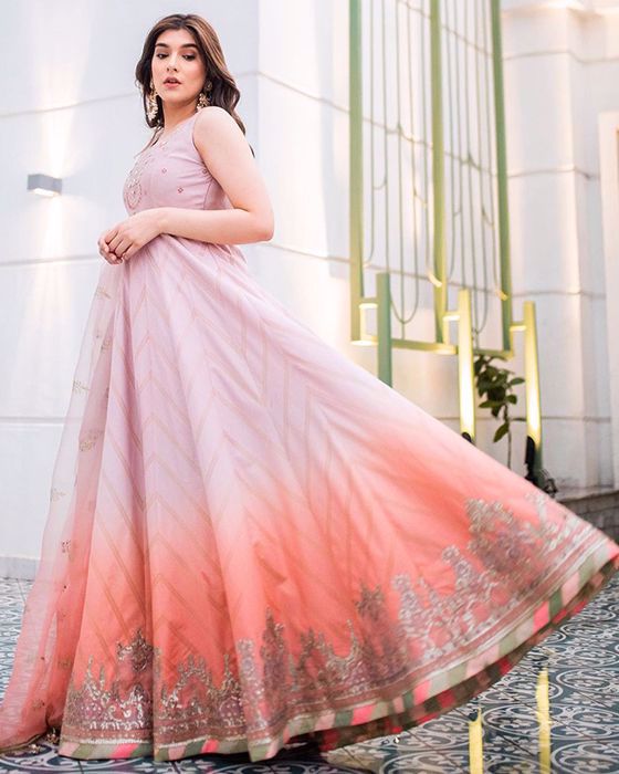 Picture of Zainab Reza