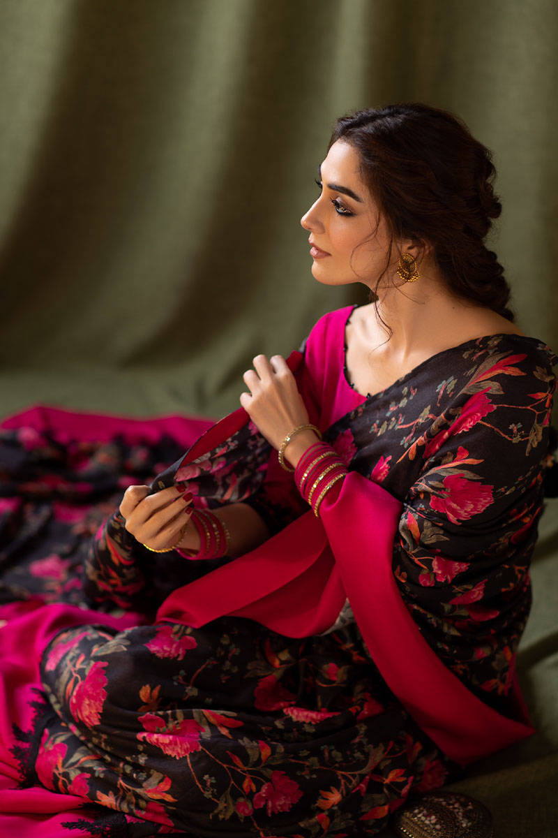 Picture of Maya Ali Saree