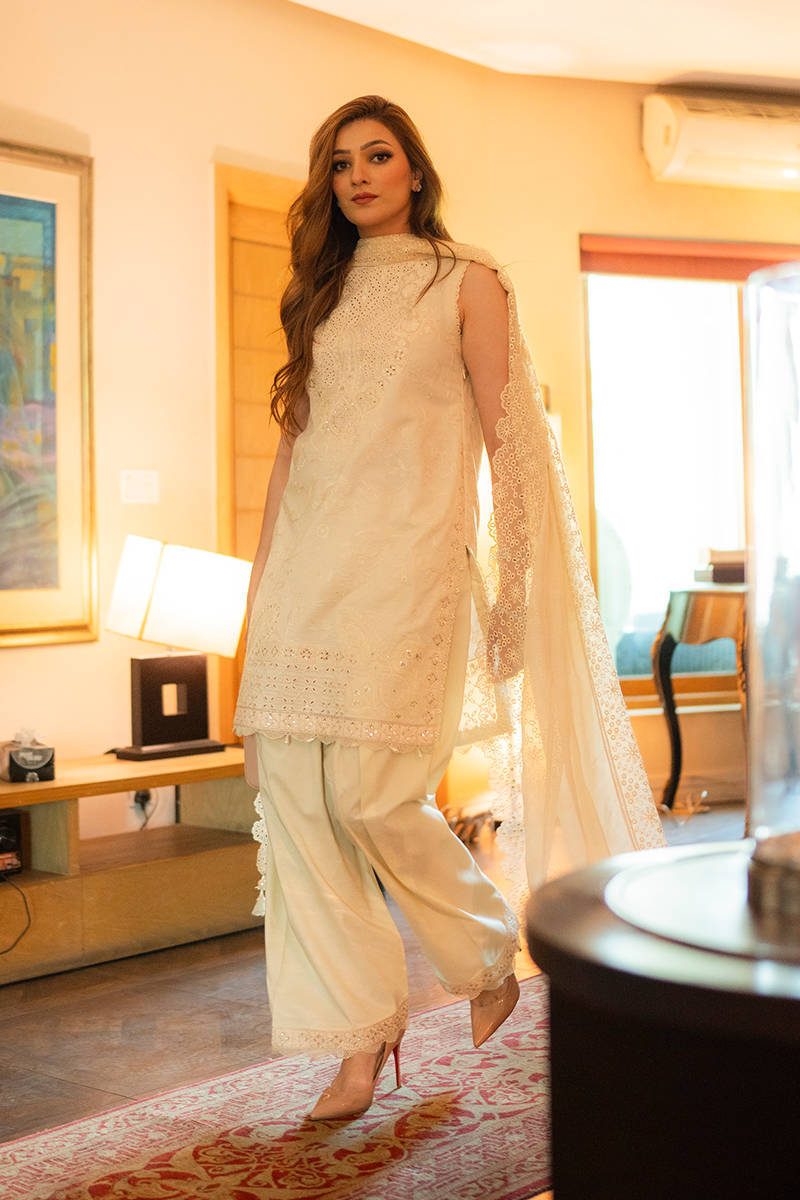 Picture of Armala Hasan in Dariya