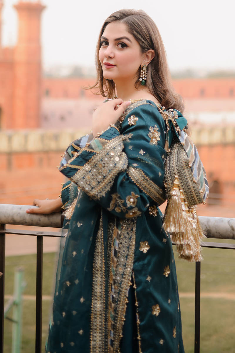 Picture of Rabia Jabbar in Lehar