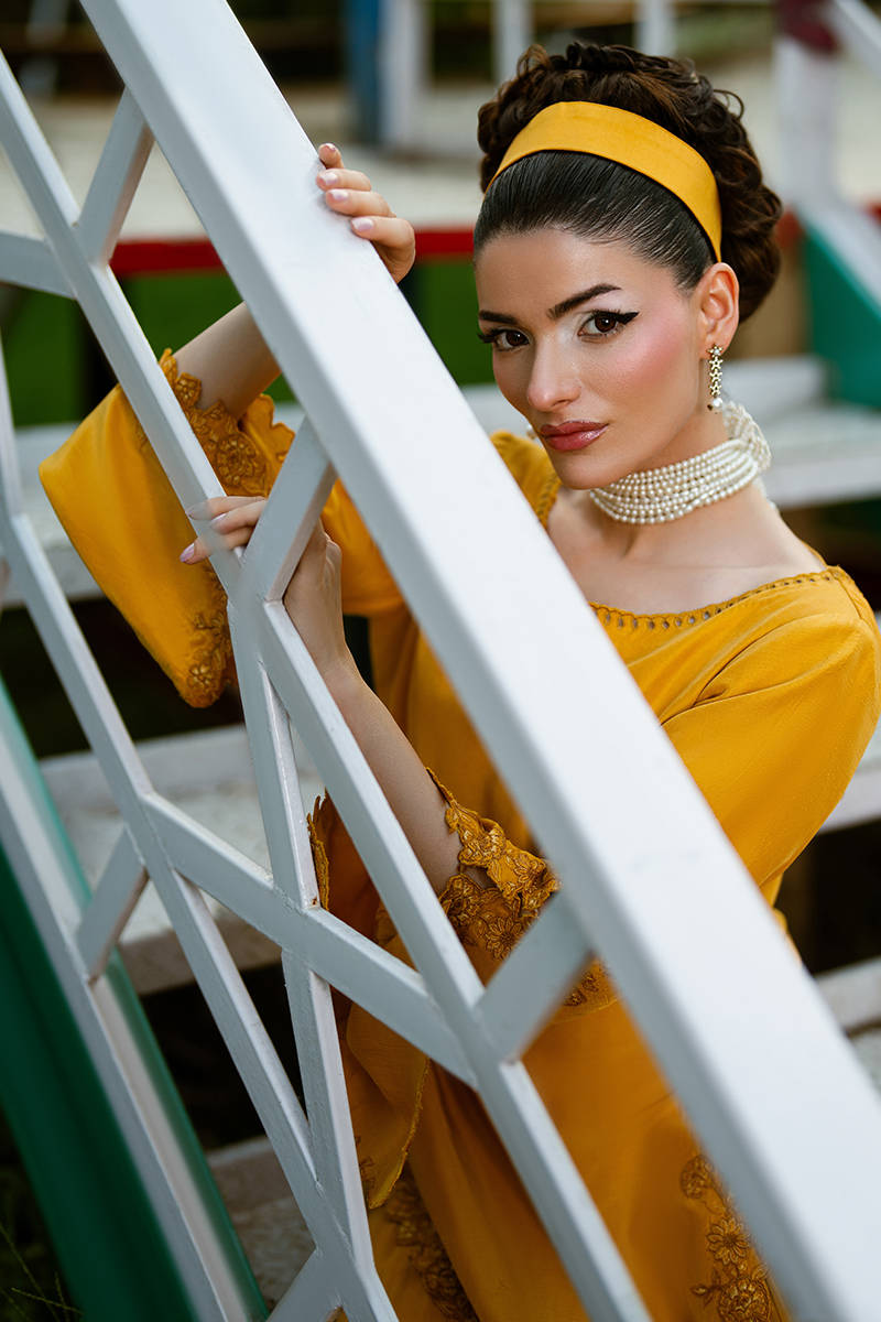 Picture of Honey Glow with Dupatta